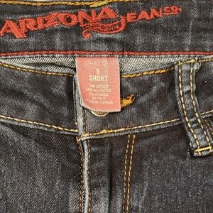 Arizona. Women. Dark blue. Denim. Jean. Size 5.